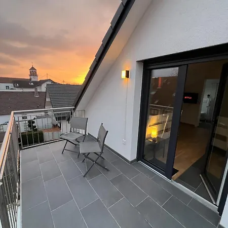 Charmantes Studio-Apartment Im Herzen Von Neureut - Fussbodenheizung, Regendusche, Waschmaschine, Stellplatz Karlsruhe Exterior photo