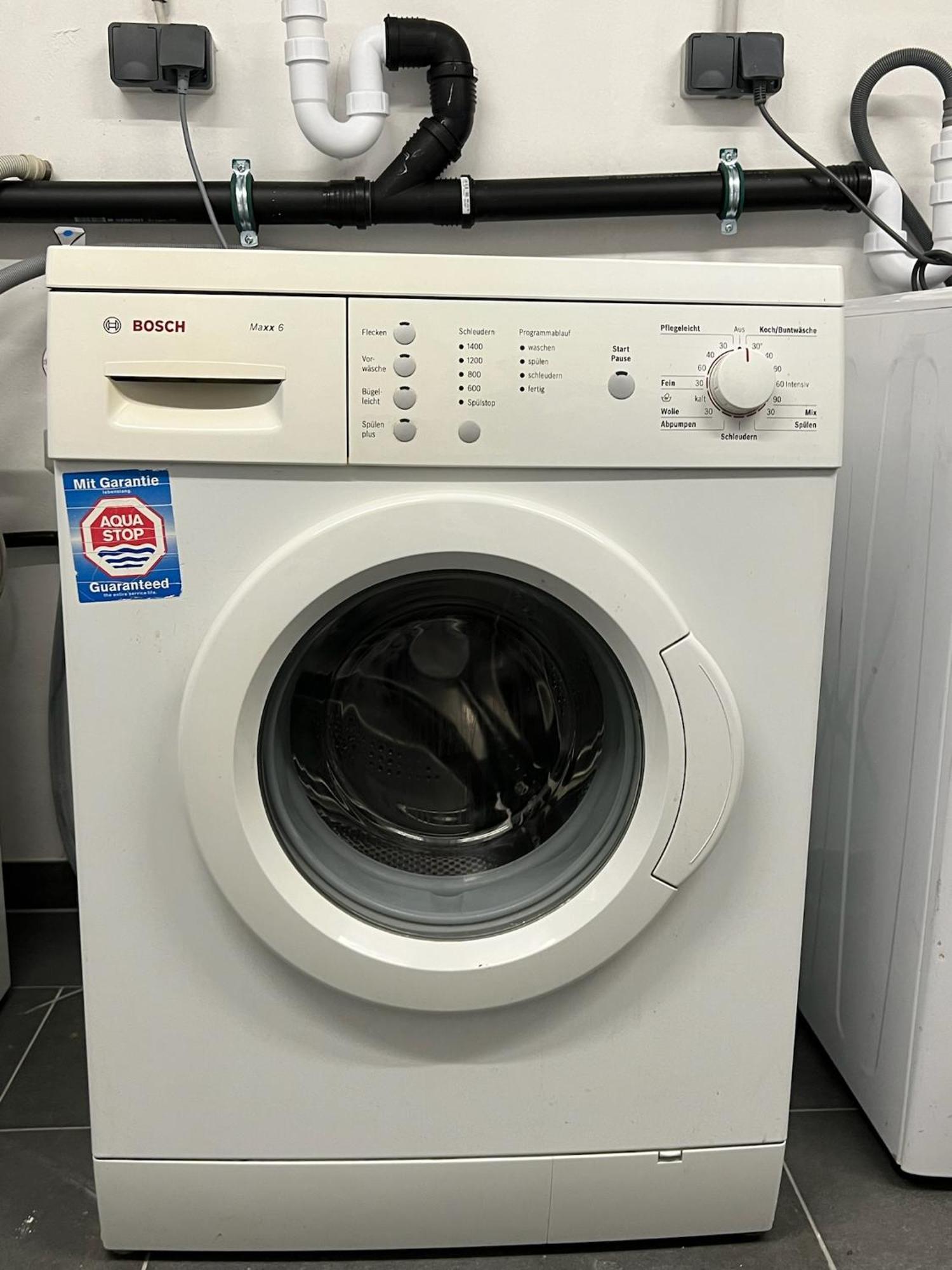 Apartment Charmantes Studio-apartment Im Herzen Von Neureut - Fussbodenheizung, Regendusche, Waschmaschine, Stellplatz Karlsruhe